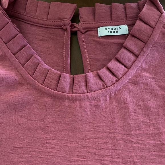NWT Rose colored top - Picture 2 of 5